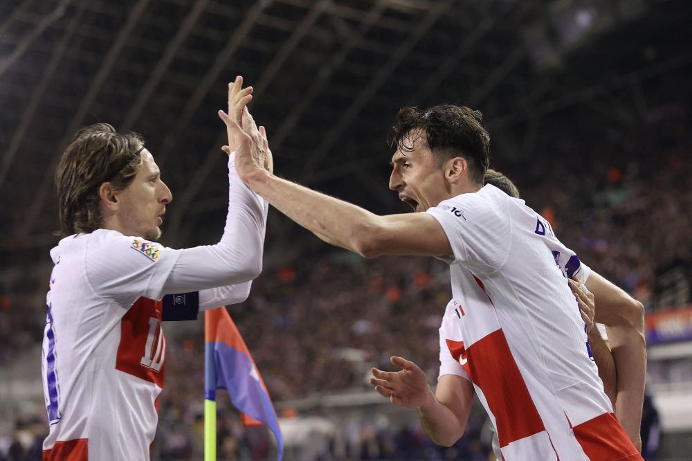 勇敢尝试新 勇敢尝试新